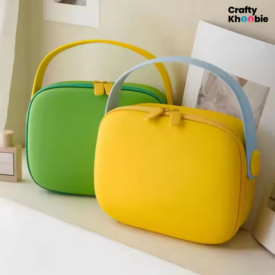 Travel Makeup Organizer Bag, Waterproof Cosmetic Case with Handle Strap, Portable Design Waterproof Toiletry Bag, Brush Make up Organizer with Compartment, Capacity Storage